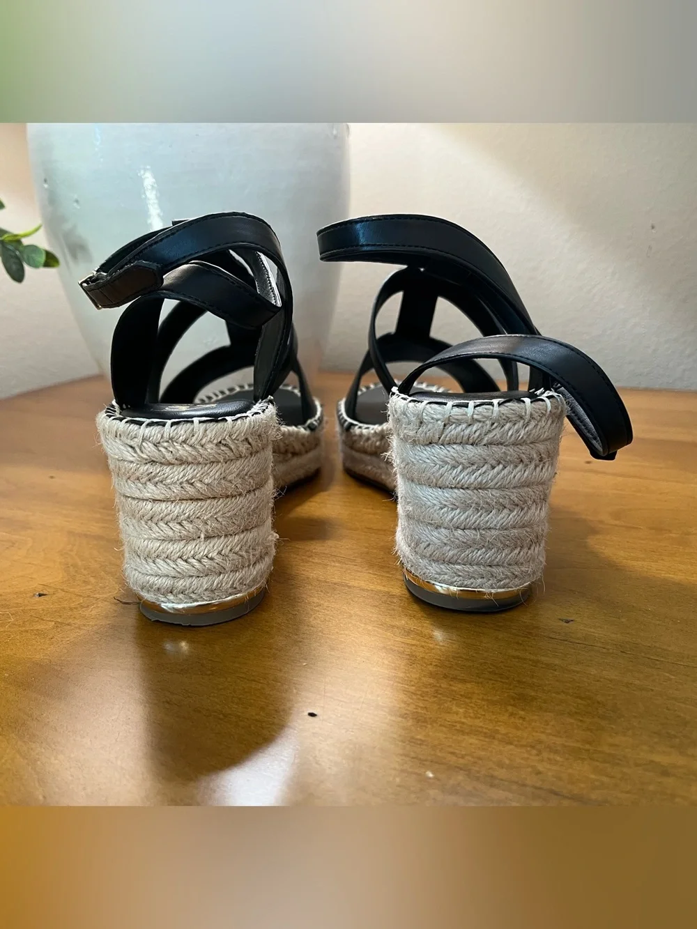 Franco Sarto Cassina Black Leather Espadrille Sandals • Size 10 • EUC